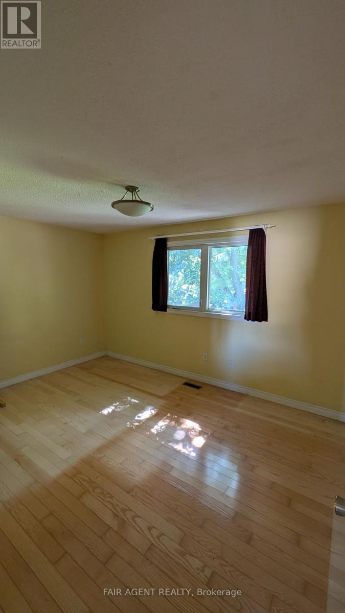 33 Maynard Drive, King (Schomberg), Ontario  L0G 1T0 - Photo 15 - N14102978