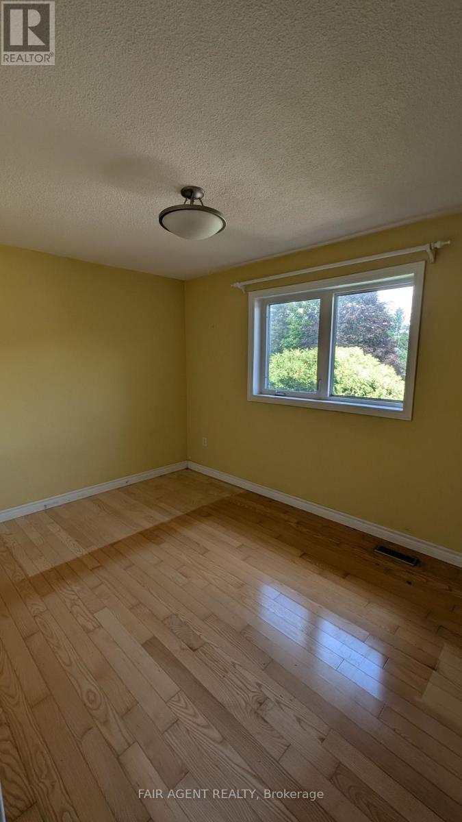 33 Maynard Drive, King (Schomberg), Ontario  L0G 1T0 - Photo 19 - N14102978