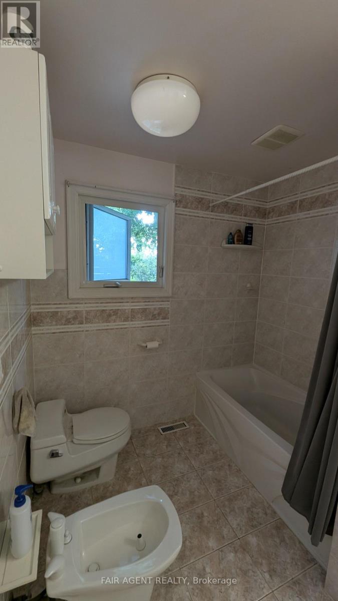 33 Maynard Drive, King (Schomberg), Ontario  L0G 1T0 - Photo 23 - N14102978