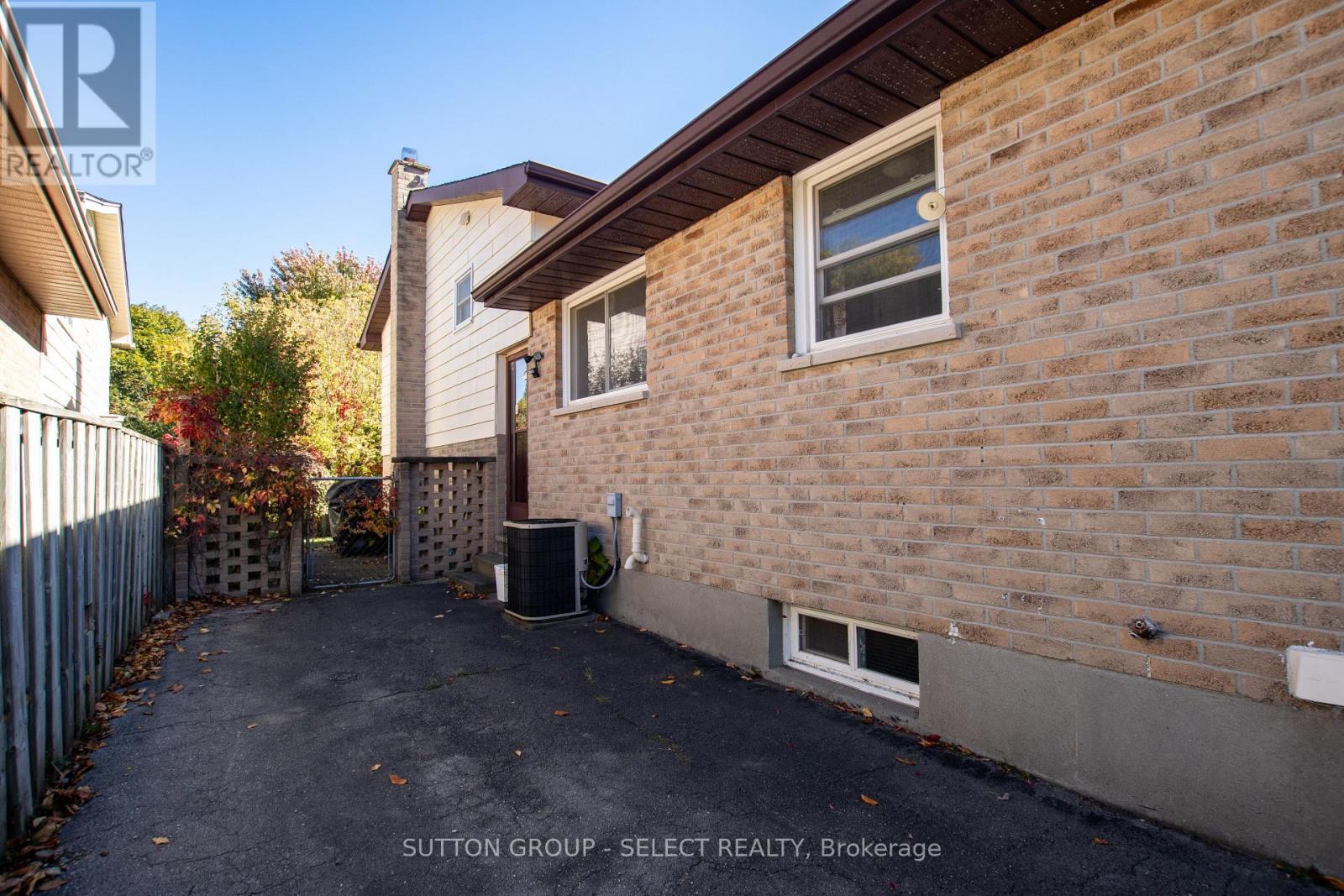 28 Corinth Court, London East, Ontario  N5Y 5A8 - Photo 34 - X14102946