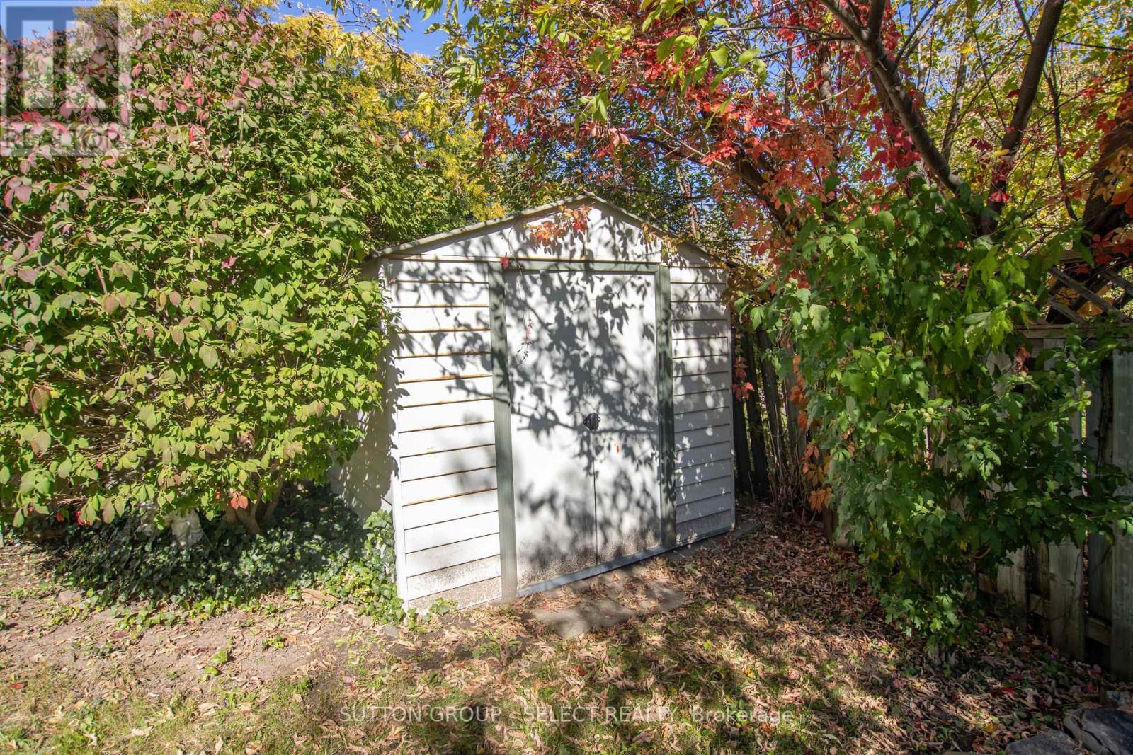 28 Corinth Court, London East, Ontario  N5Y 5A8 - Photo 37 - X14102946