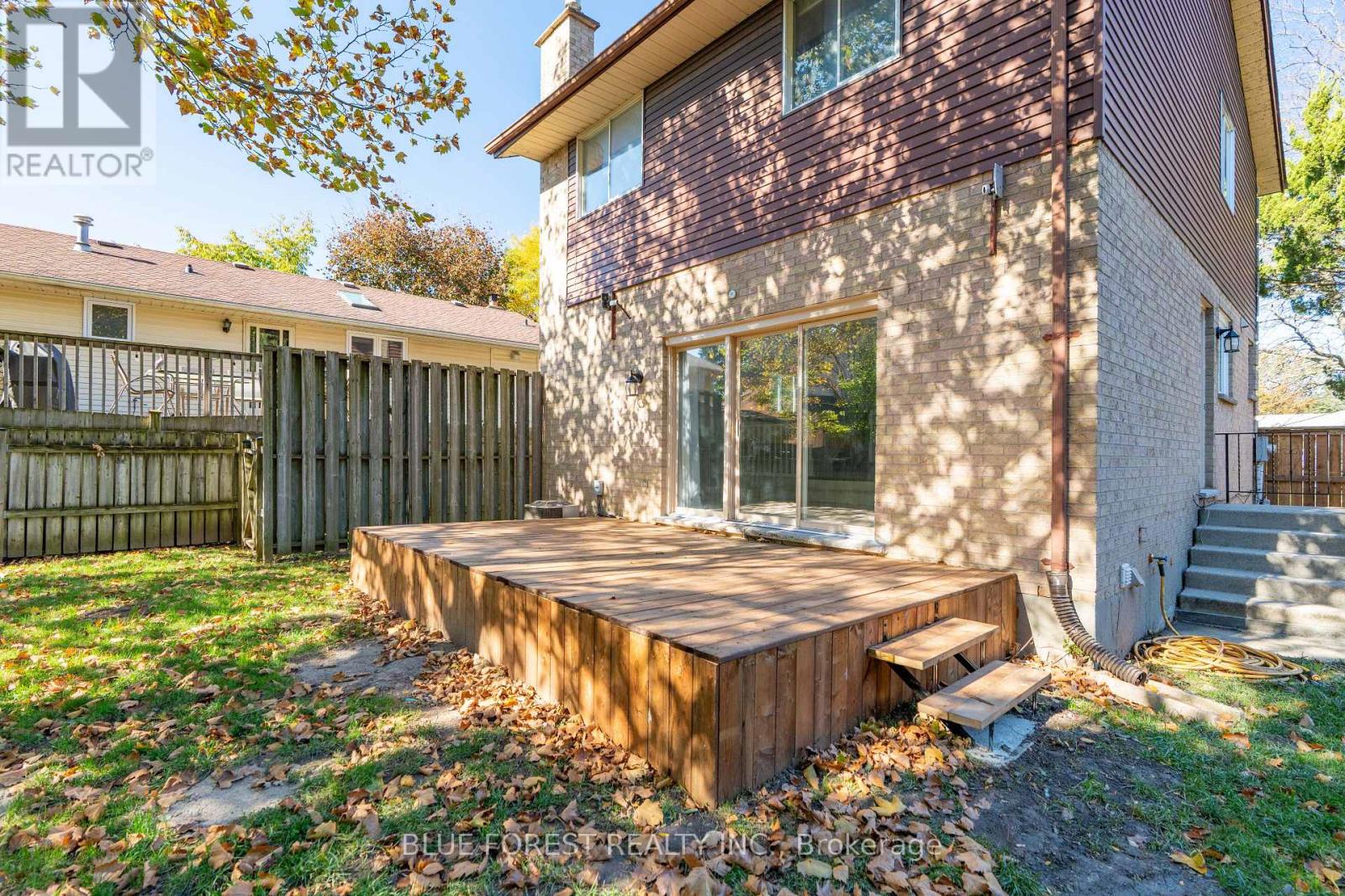 1048 Mahogany Road, London North (North P), Ontario  N6H 2W5 - Photo 33 - X14102976