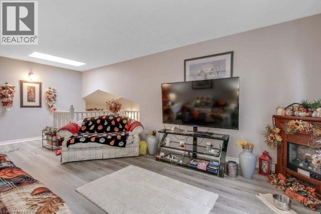 72 Lynden Hill Crescent, Brantford, Ontario  N3P 1R5 - Photo 8 - 40870221