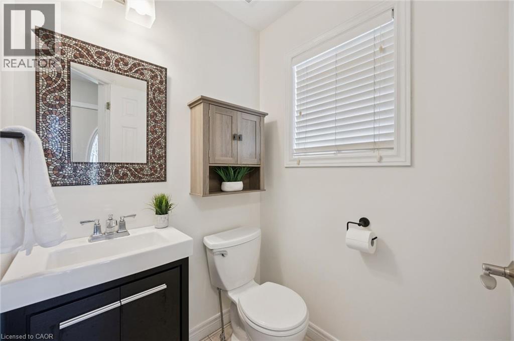 70 Inge Court, Kitchener, Ontario  N2K 3V7 - Photo 19 - 40868043