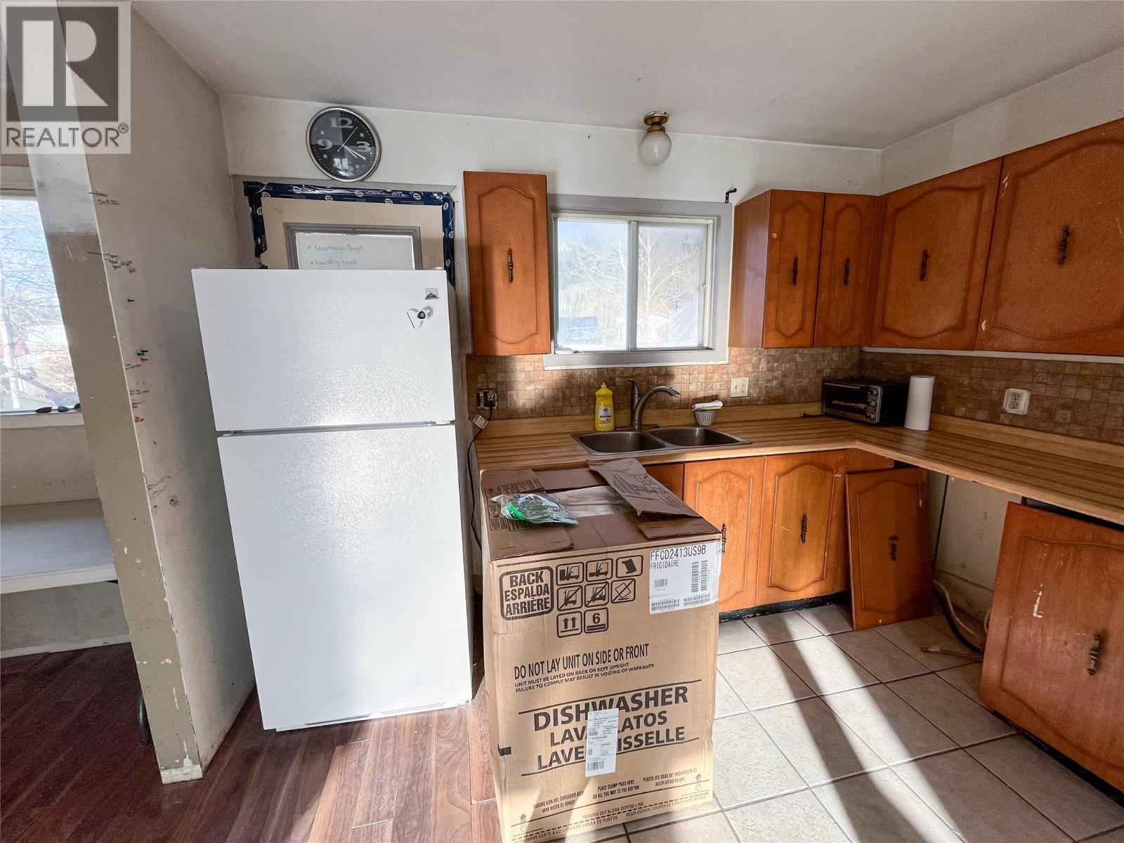 36 Kiskatinaw Place, Tumbler Ridge, British Columbia  V0C 2W0 - Photo 8 - 10404113