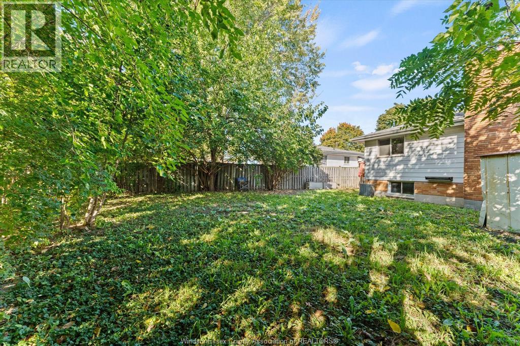 10205 Pulbrook, Windsor, Ontario  N8R 1C2 - Photo 35 - 26025910