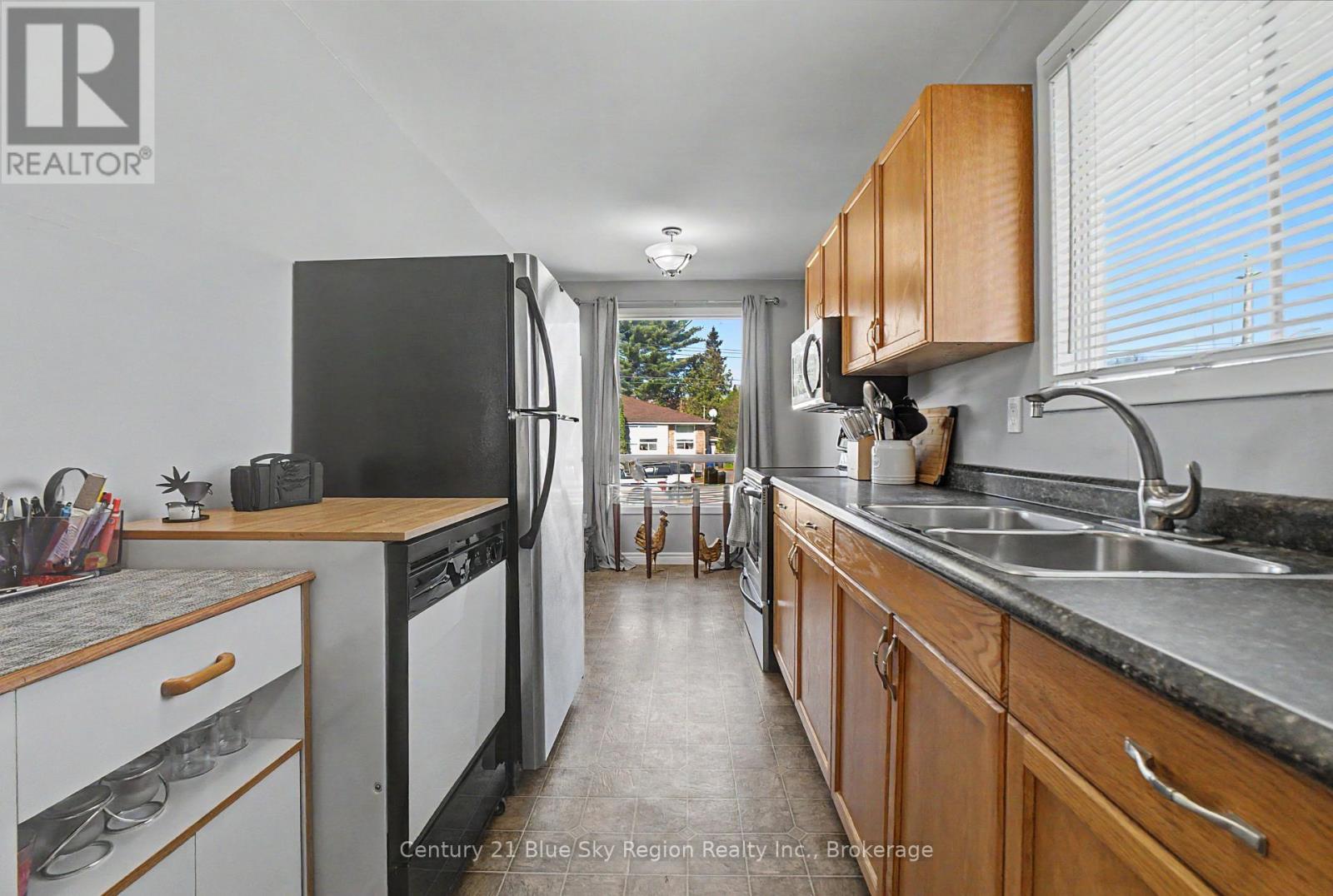 691 Robarts Avenue, North Bay, Ontario  P1B 7E5 - Photo 18 - X14102944