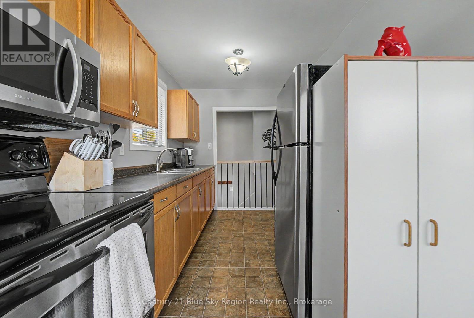 691 Robarts Avenue, North Bay, Ontario  P1B 7E5 - Photo 19 - X14102944