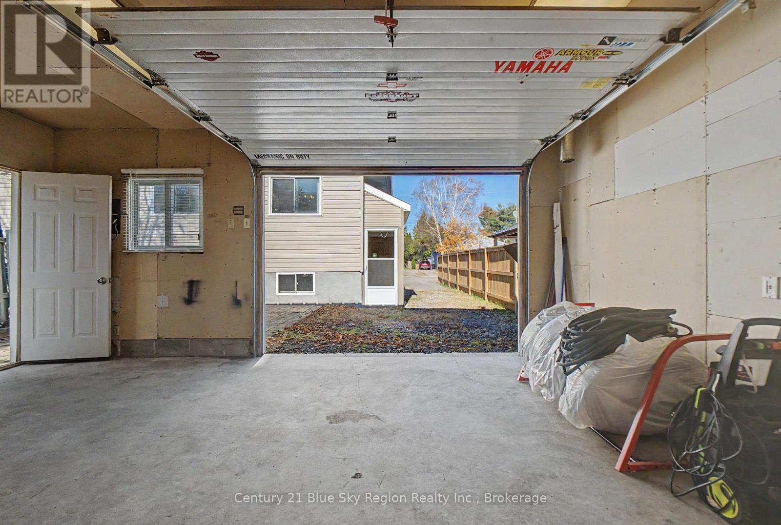 691 Robarts Avenue, North Bay, Ontario  P1B 7E5 - Photo 8 - X14102944