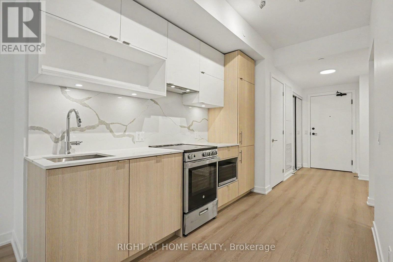 3009 - 100 Queen Street E, Toronto (Church-Yonge Corridor), Ontario  M5C 0B5 - Photo 4 - C14102908