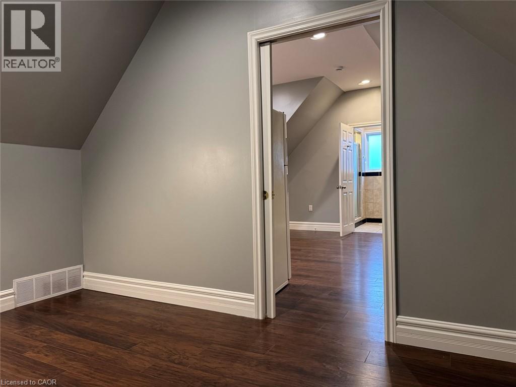 166 Cedardale Avenue Unit# A, Stoney Creek, Ontario  L8E 1R1 - Photo 10 - 40869029