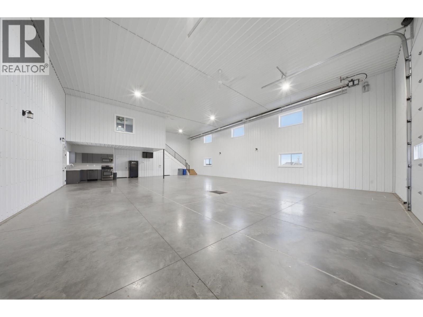 13109 Sunnyside Drive, Charlie Lake, British Columbia  V0C 1H0 - Photo 30 - R3177073