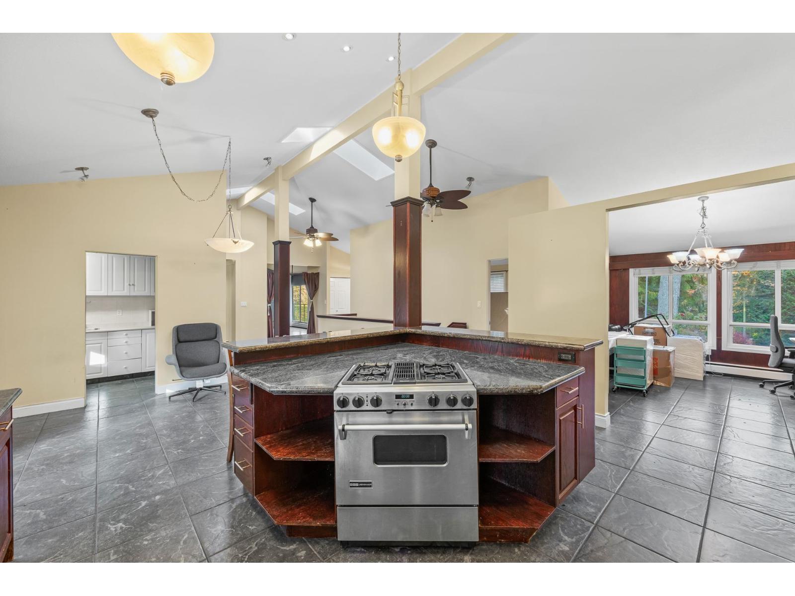 13284 Crescent Road, Surrey, British Columbia  V4P 1K4 - Photo 5 - R3177366