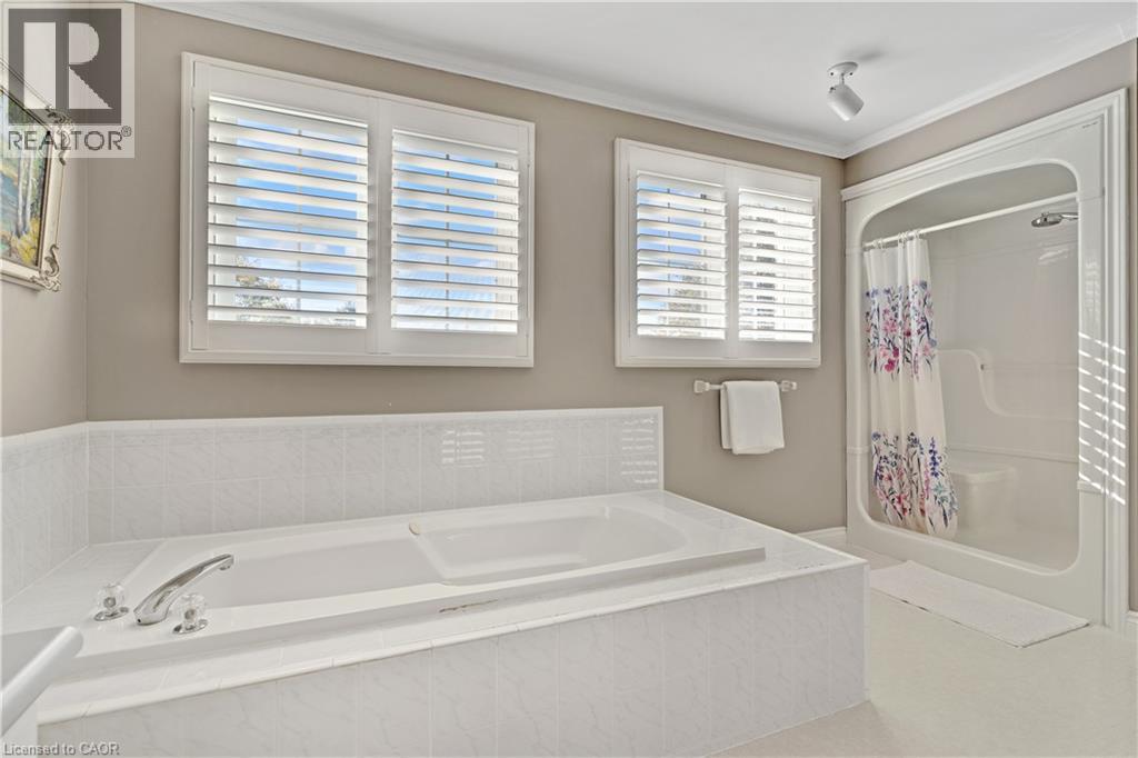 548 Sandbrooke Court, Waterloo, Ontario  N2T 2H4 - Photo 29 - 40871828