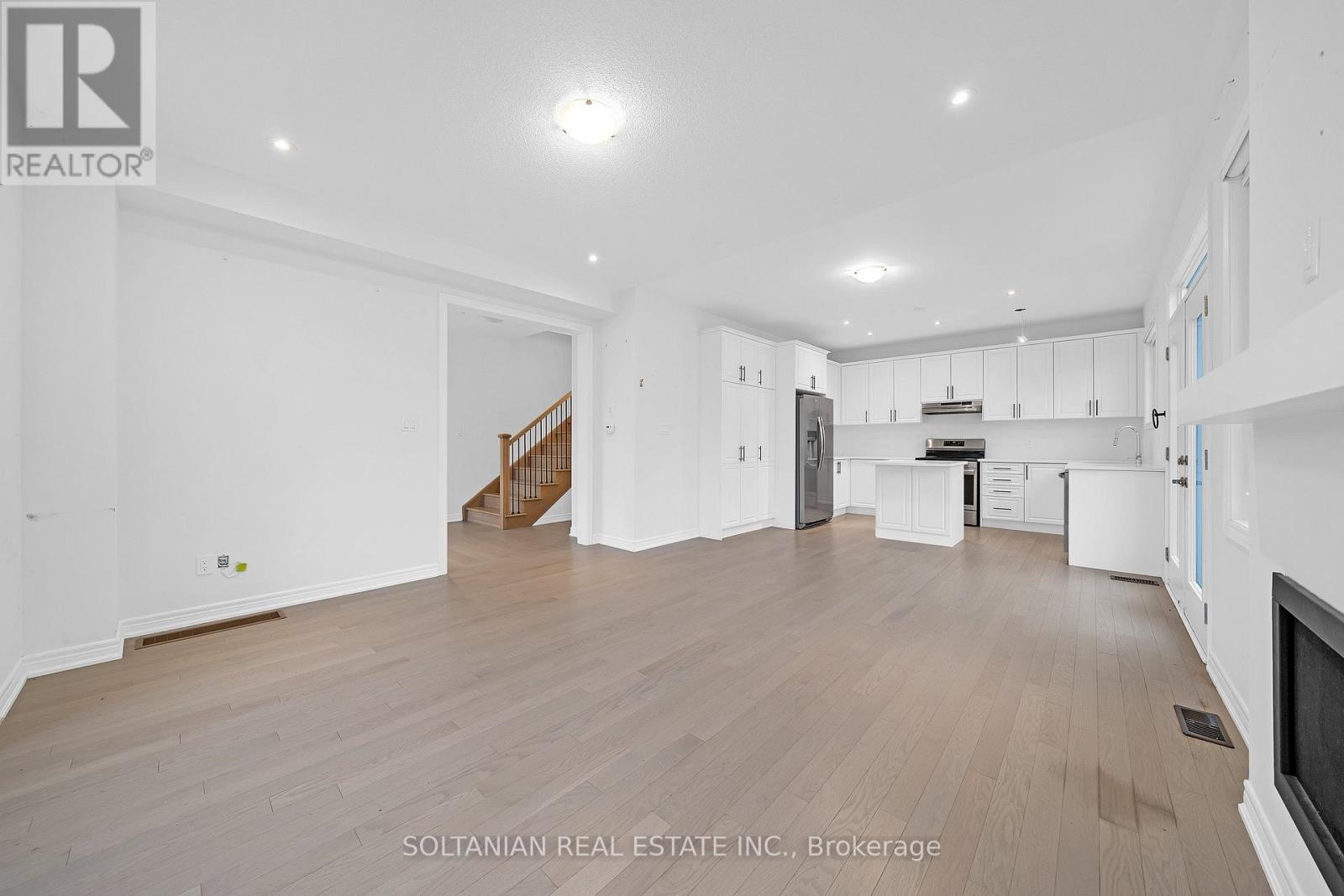75 Bud Leggett Crescent, Georgina (Keswick South), Ontario  L4P 0B7 - Photo 13 - N14102844