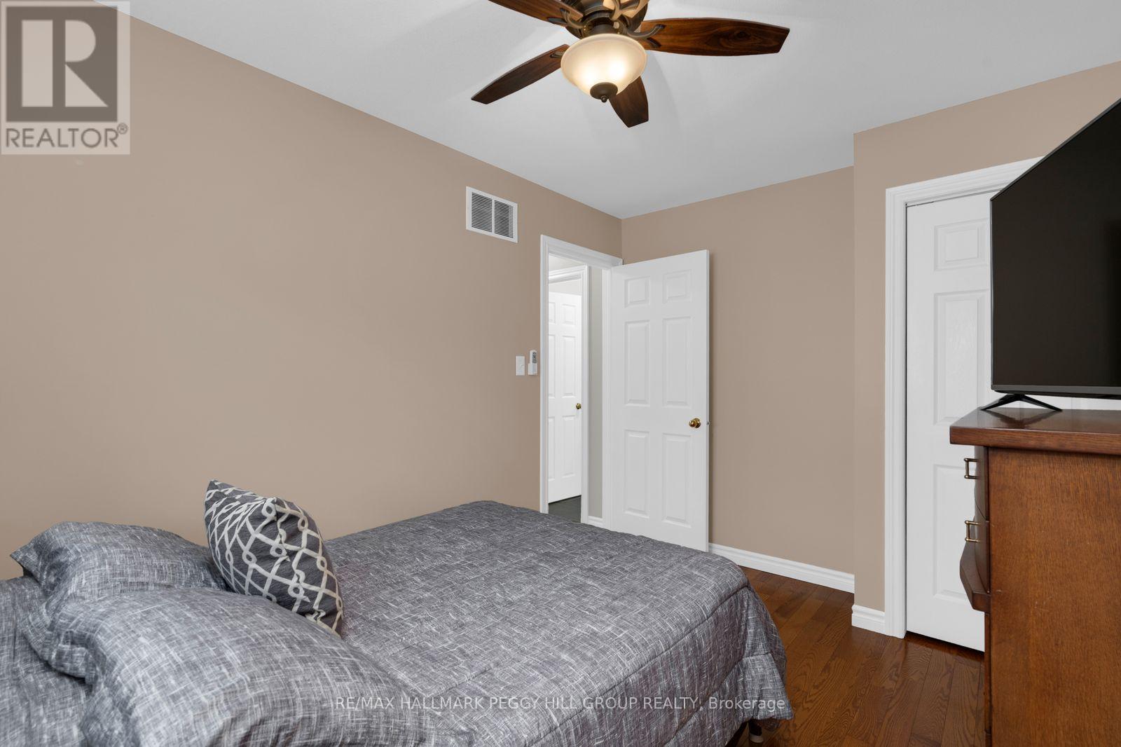 19 Vernon Street, Essa, Ontario  L3W 0V5 - Photo 11 - N14102948