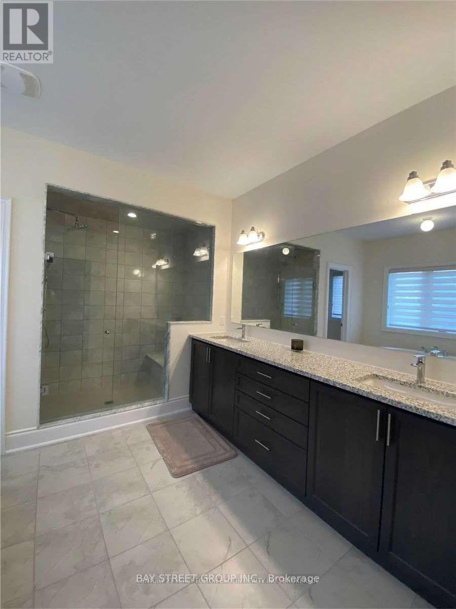 28 Macdonald Court, Richmond Hill, Ontario  L4E 1E9 - Photo 14 - N14102960