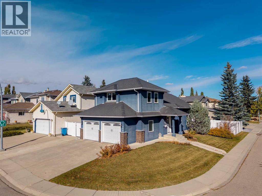 106 Hawkland Place Nw, Calgary, Alberta  T3G 3R8 - Photo 1 - A2352248