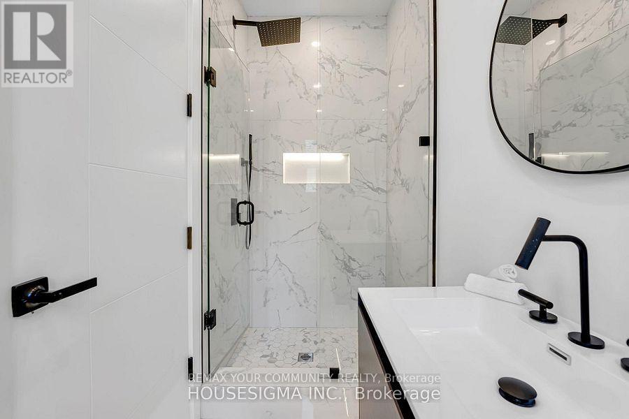 357 Glen Park Avenue, Toronto, Ontario  M6B 2E6 - Photo 31 - W14102804