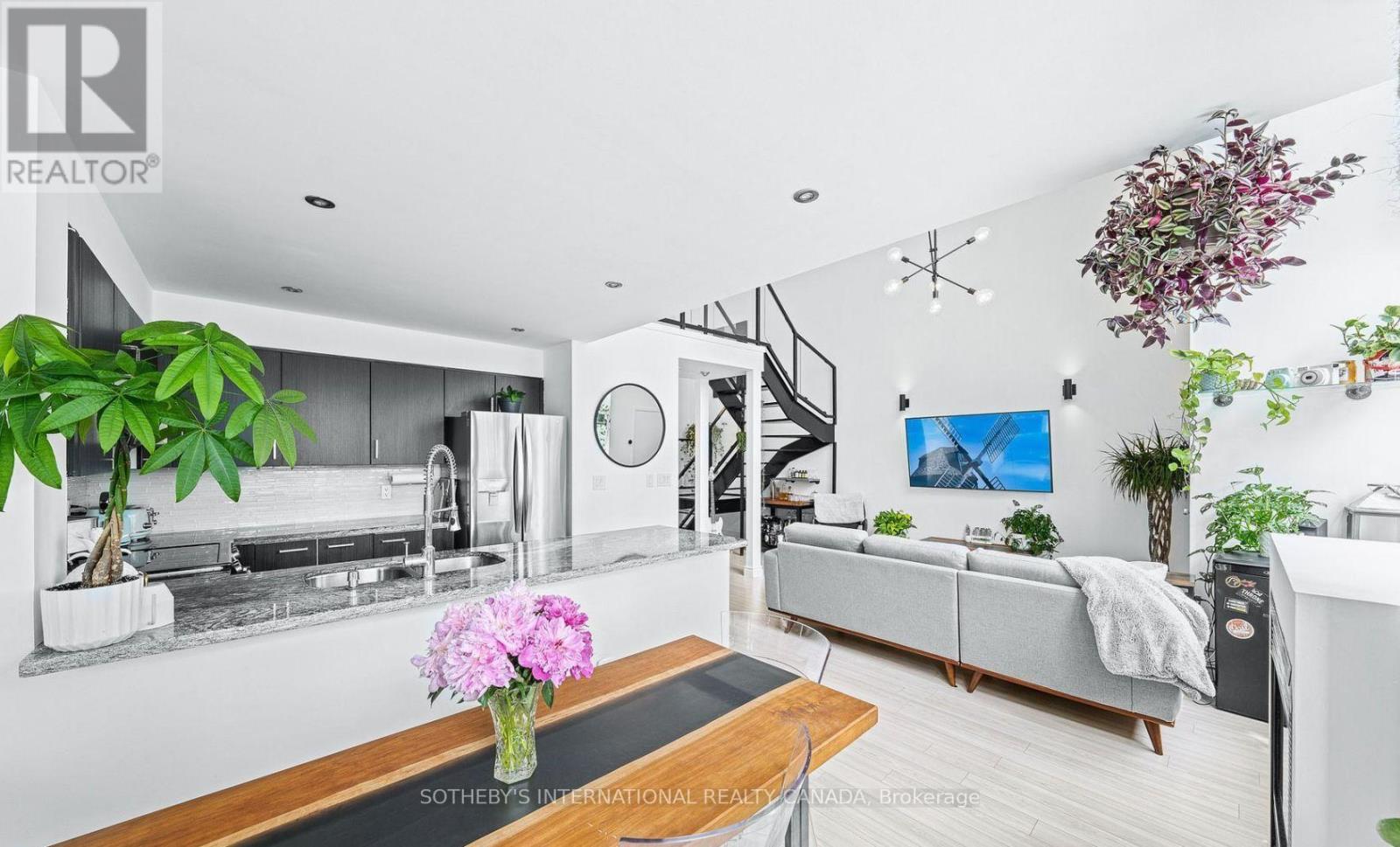 212 - 300 Manitoba Street, Toronto, Ontario  M8Y 4G6 - Photo 12 - W14102836