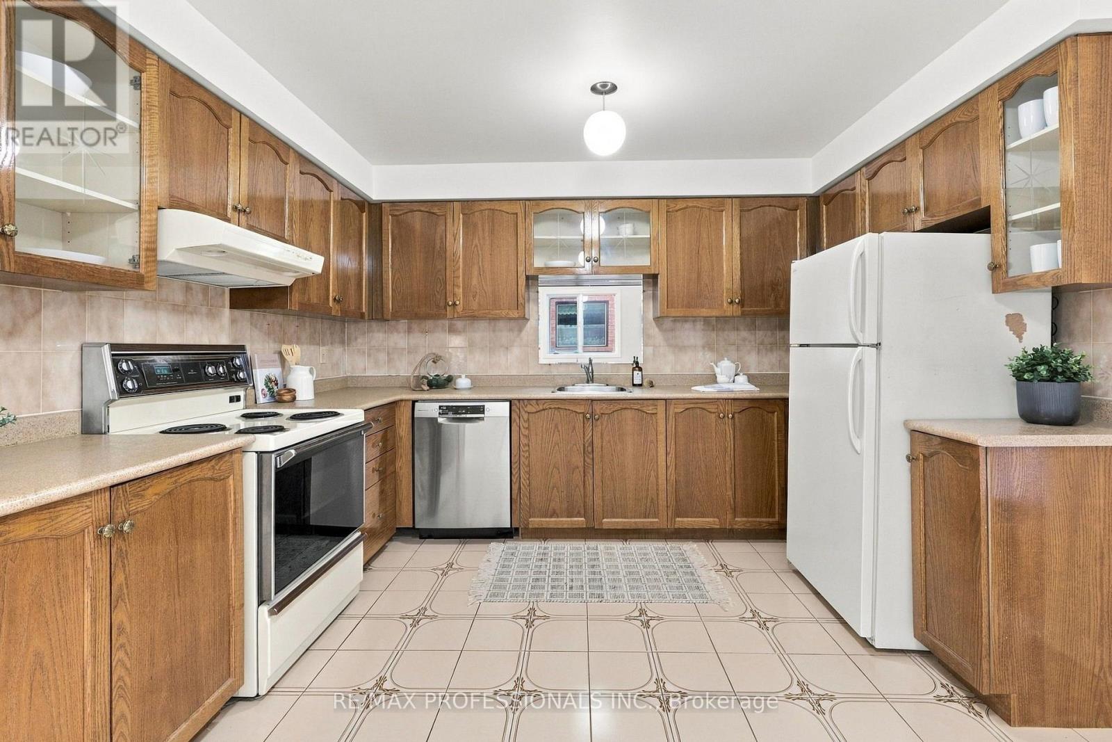 289 F Bartlett Avenue, Toronto, Ontario M6H 3G3 - Photo 11 - W14102874