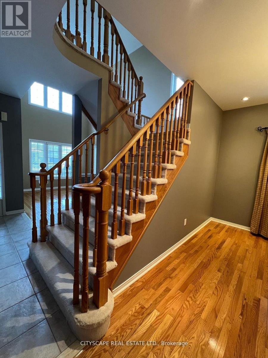 5436 Blue Spruce Avenue, Burlington, Ontario  L7L 7C4 - Photo 17 - W14102896