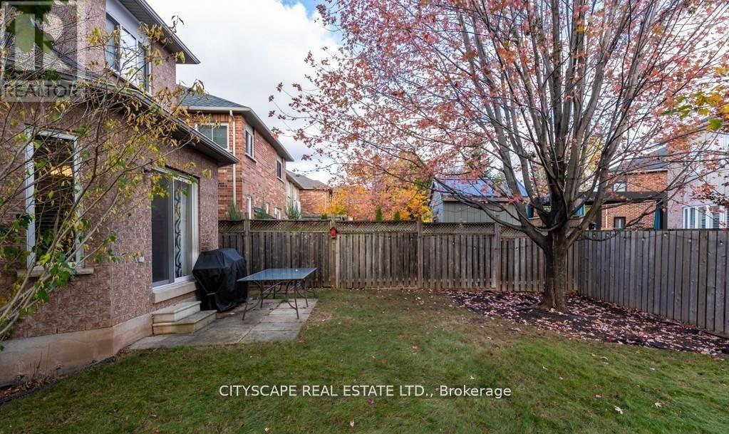 5436 Blue Spruce Avenue, Burlington, Ontario  L7L 7C4 - Photo 24 - W14102896