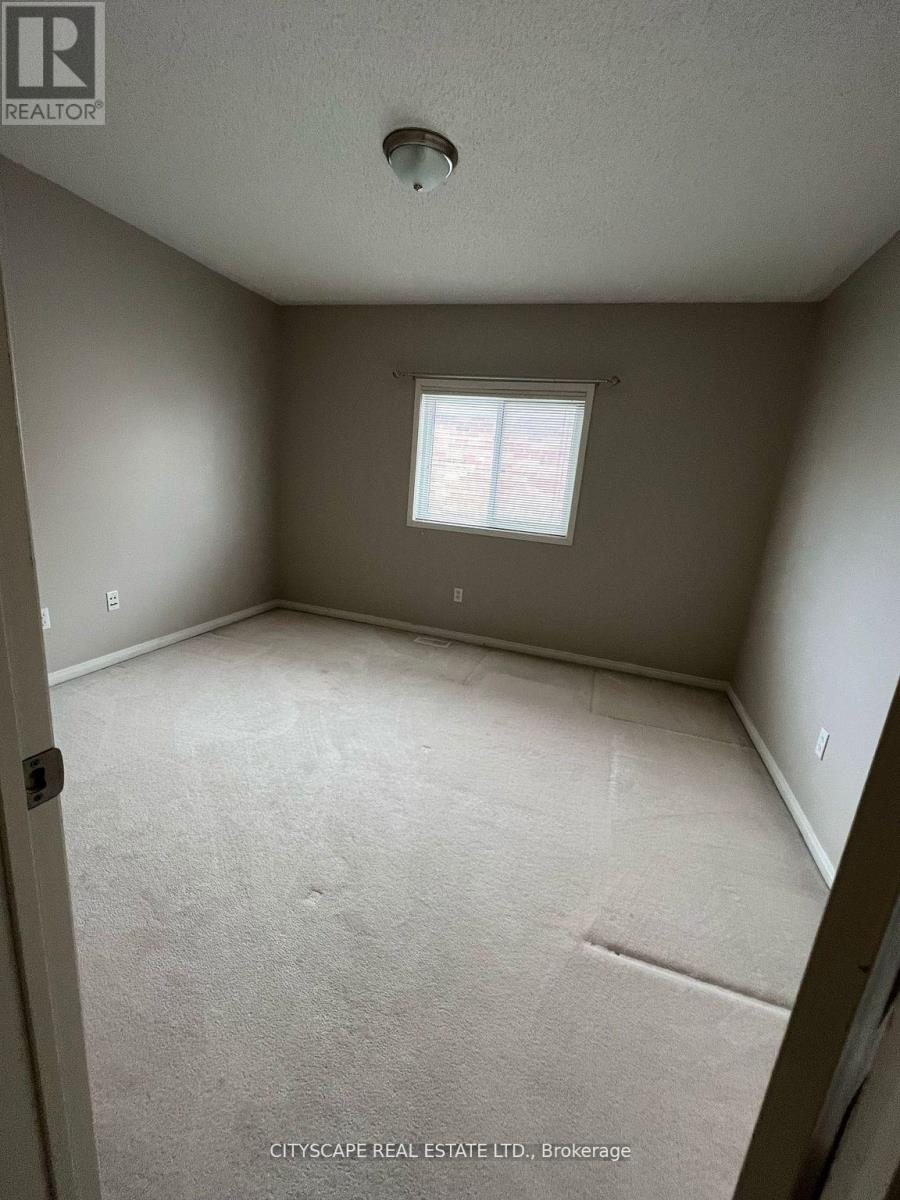 5436 Blue Spruce Avenue, Burlington, Ontario  L7L 7C4 - Photo 4 - W14102896