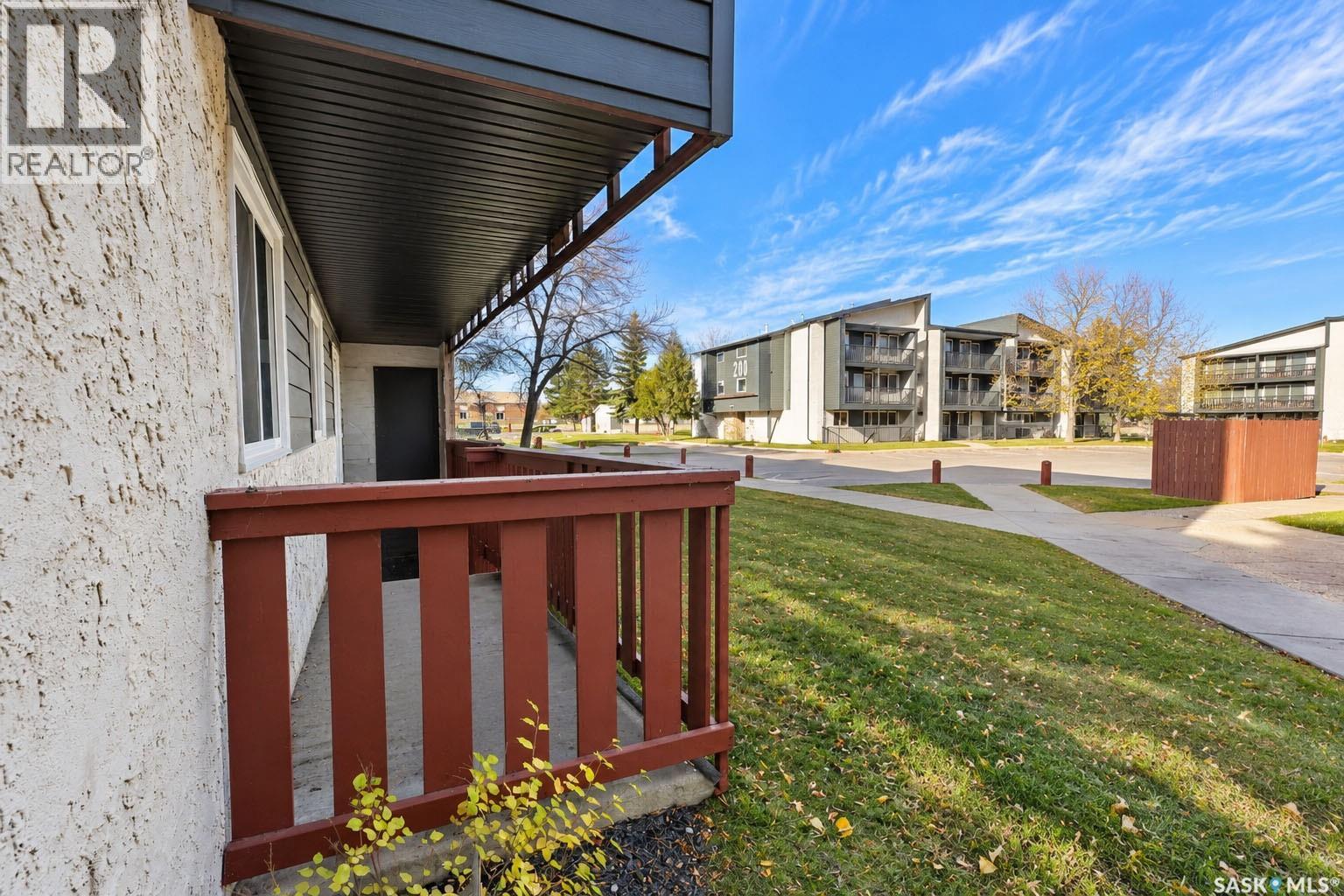 105 1580 Olive Diefenbaker Drive, Prince Albert, Saskatchewan  S6V 7M6 - Photo 21 - SK051586