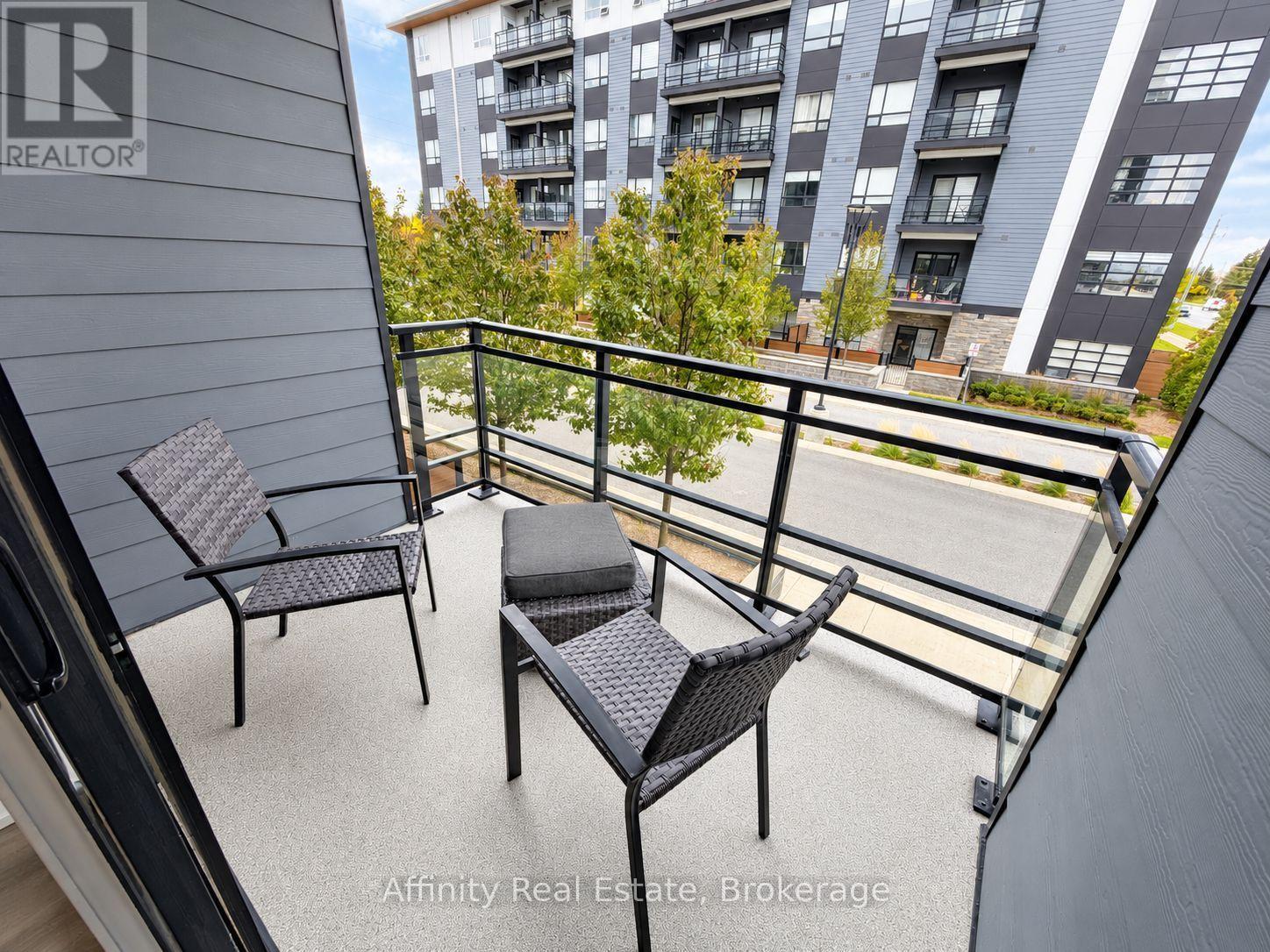 212 - 251 NORTHFIELD DRIVE E