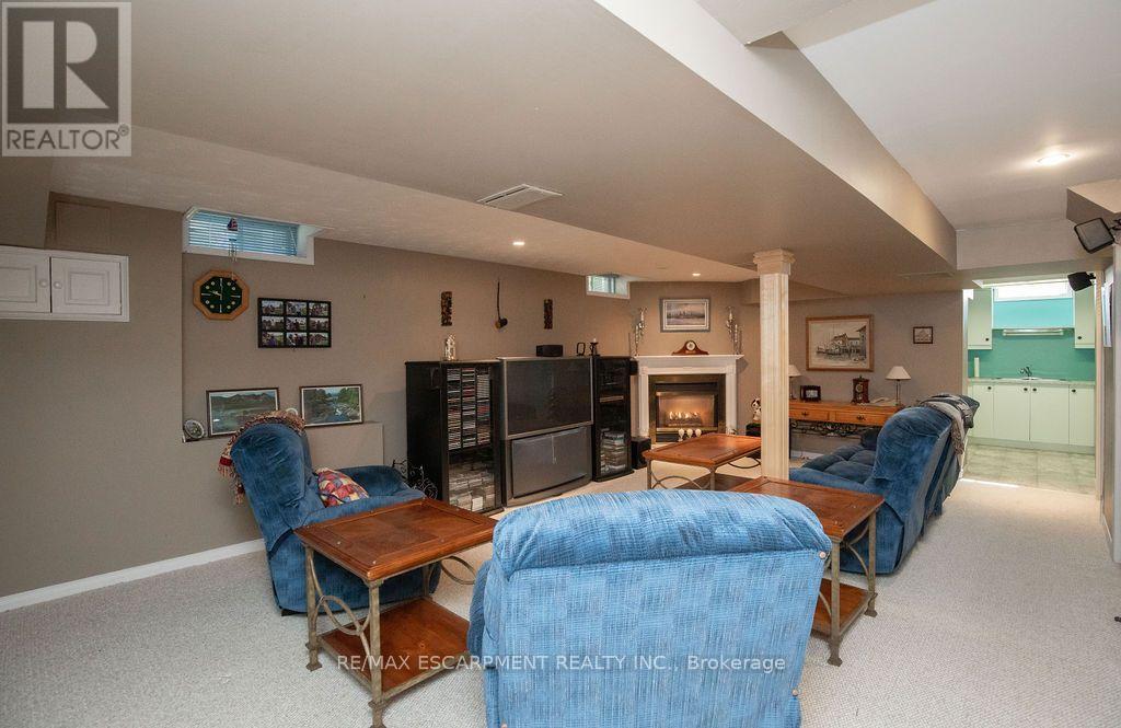 7 Falconridge Drive, Hamilton, Ontario  L9B 2P2 - Photo 29 - X14102934