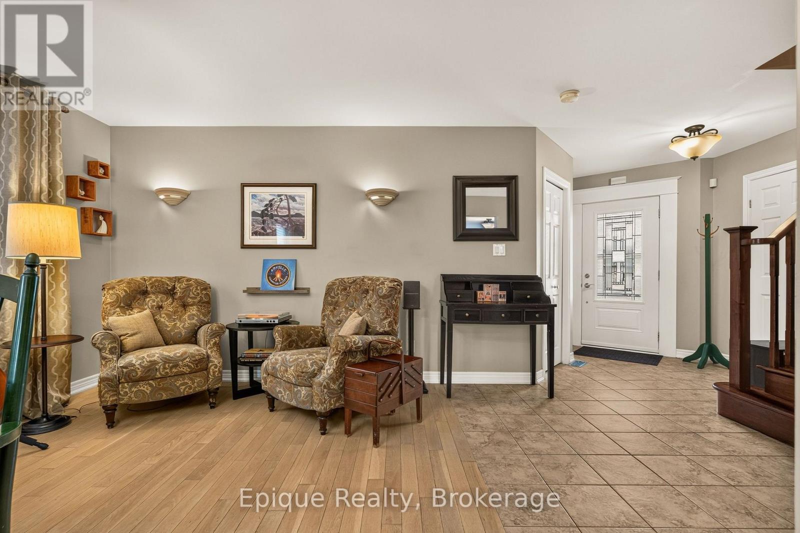 184 Locheed Drive, Hamilton, Ontario  L8T 5A5 - Photo 5 - X14102962