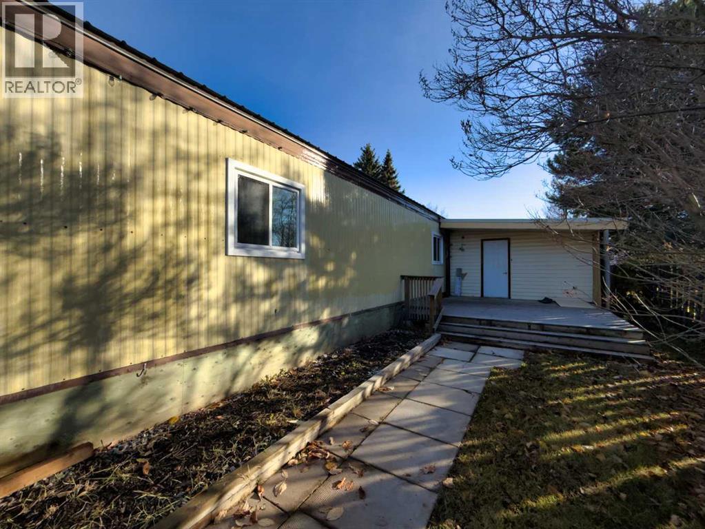 301 8 Street SW, Slave Lake, Alberta T0G 2A4 - Photo 24 - A2353218