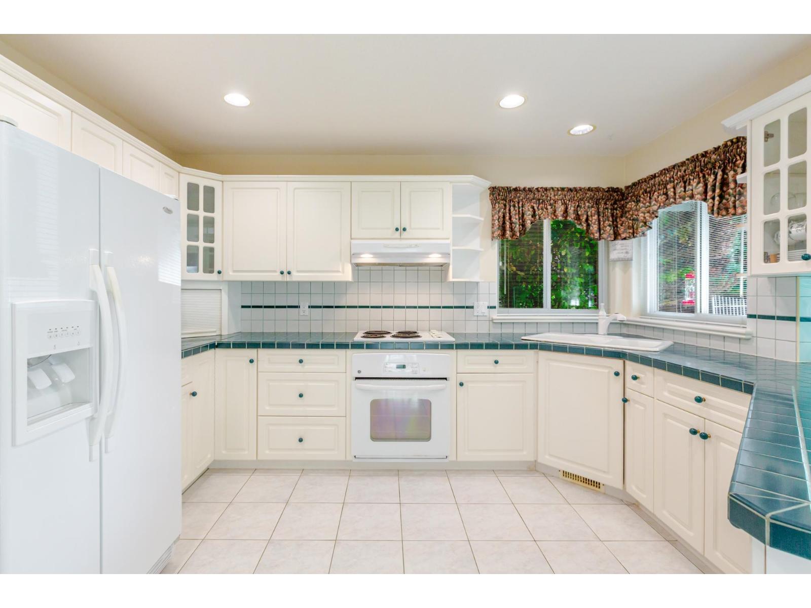 2567 140 Street, Surrey, British Columbia  V4P 2L9 - Photo 4 - R3176399
