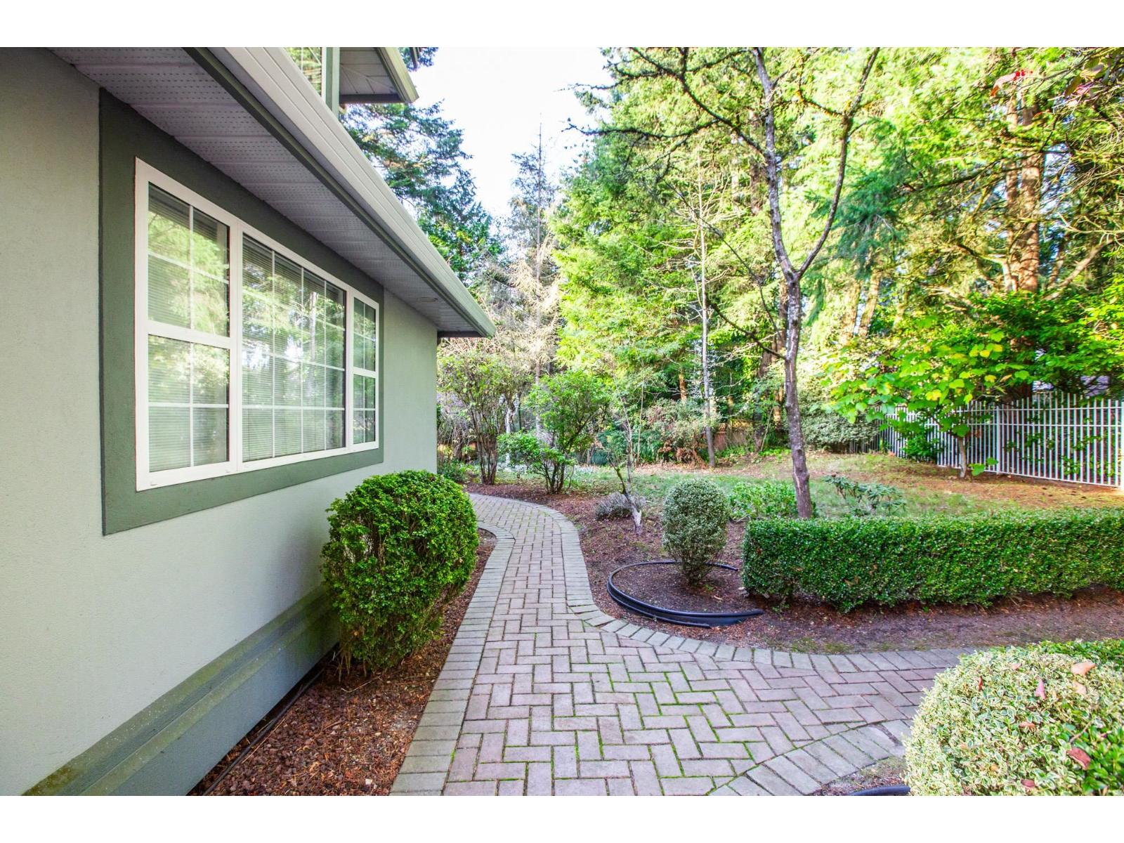 2567 140 Street, Surrey, British Columbia  V4P 2L9 - Photo 34 - R3176399