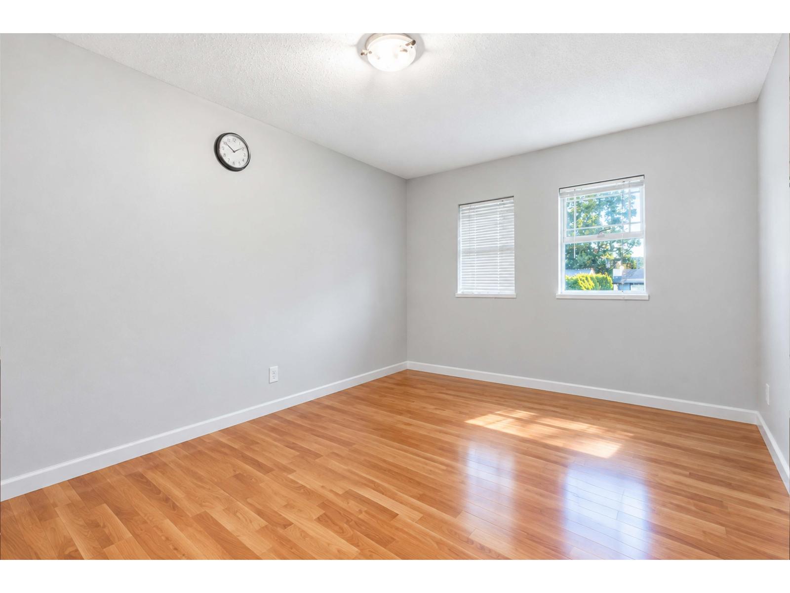 3743 Nanaimo Crescent, Abbotsford, British Columbia V2T 4Z7 - Photo 8 - R3175065