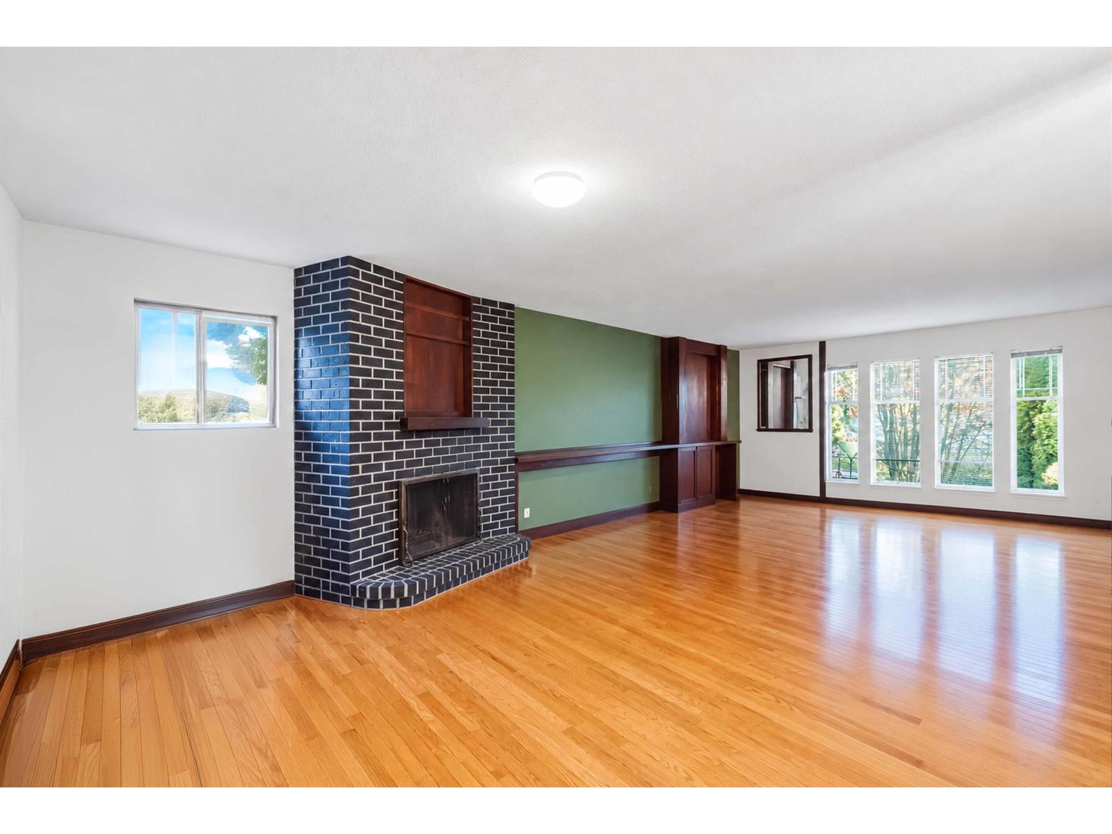 3743 Nanaimo Crescent, Abbotsford, British Columbia V2T 4Z7 - Photo 5 - R3175065