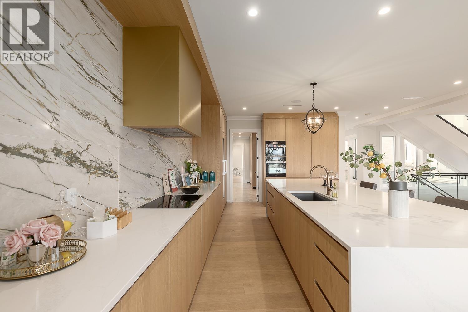 5747 Newton Wynd, Vancouver, British Columbia  V6T 1H6 - Photo 7 - R3176777