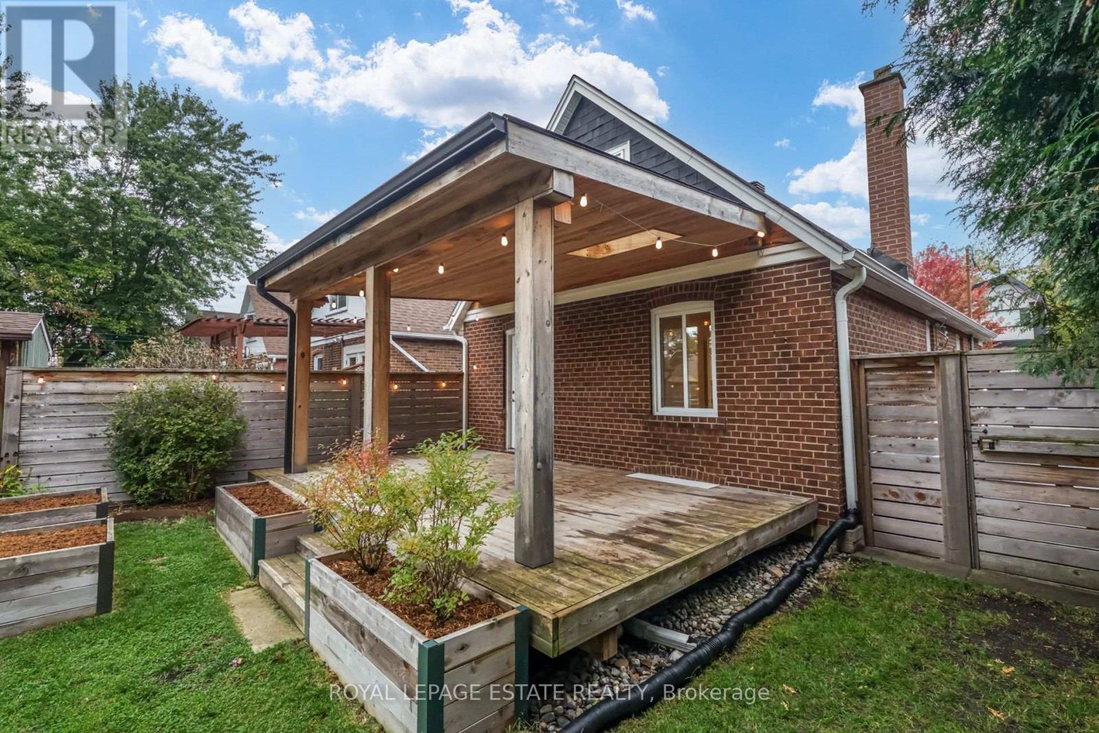12 Norlong Boulevard, Toronto, Ontario  M4C 3W6 - Photo 37 - E14102102