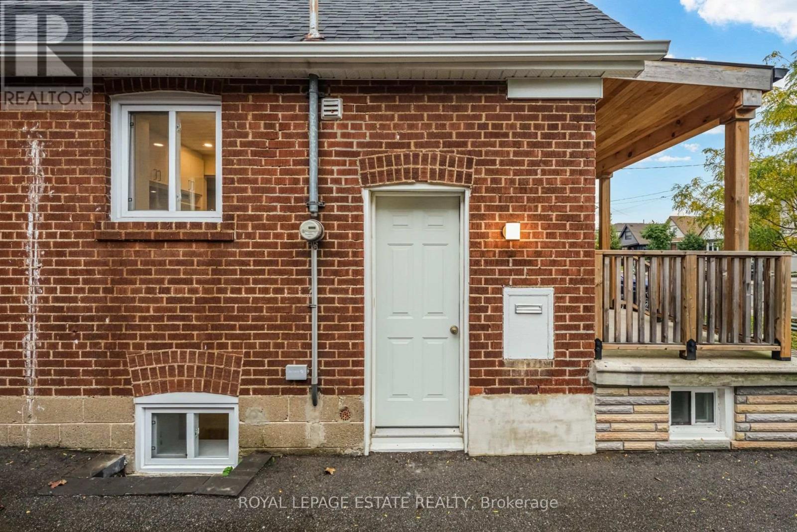12 Norlong Boulevard, Toronto, Ontario  M4C 3W6 - Photo 45 - E14102102