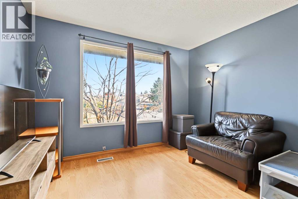 529 42 Street SE, Calgary, Alberta  T2A 3C4 - Photo 6 - A2352631
