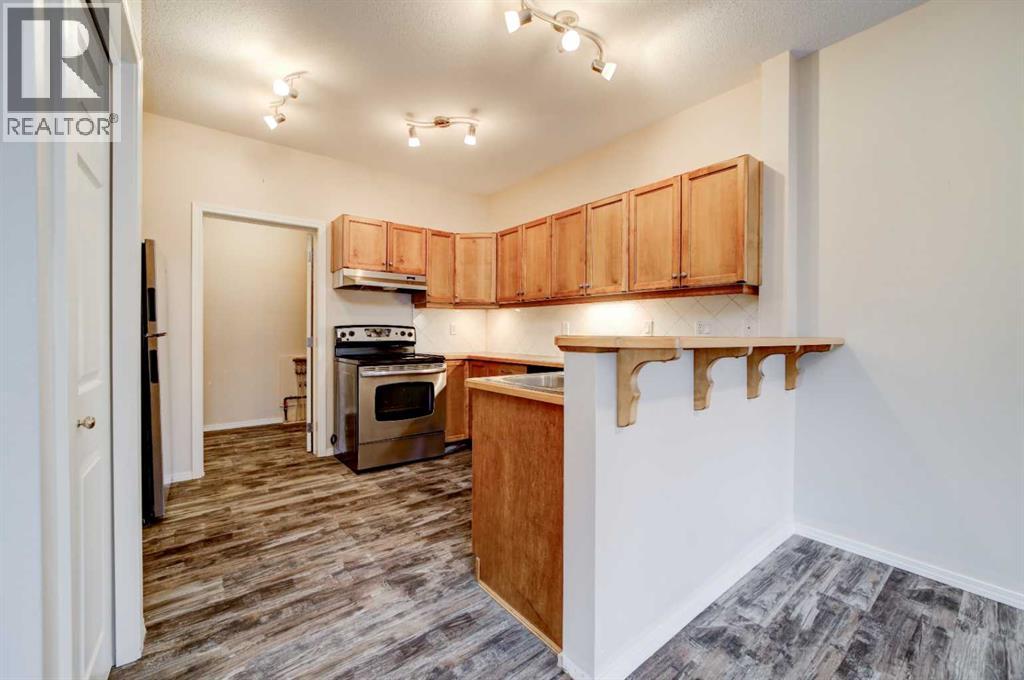 4, 125 Silkstone Road W
