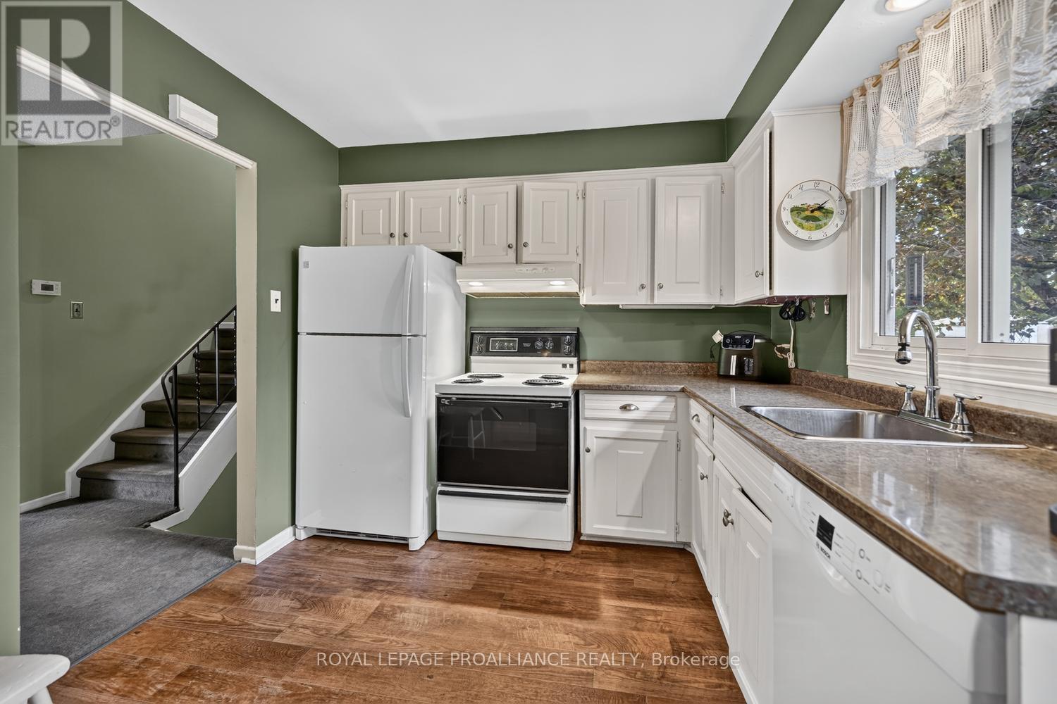 1319 Alwington Street, Brockville, Ontario  K6V 6A5 - Photo 11 - X14103096