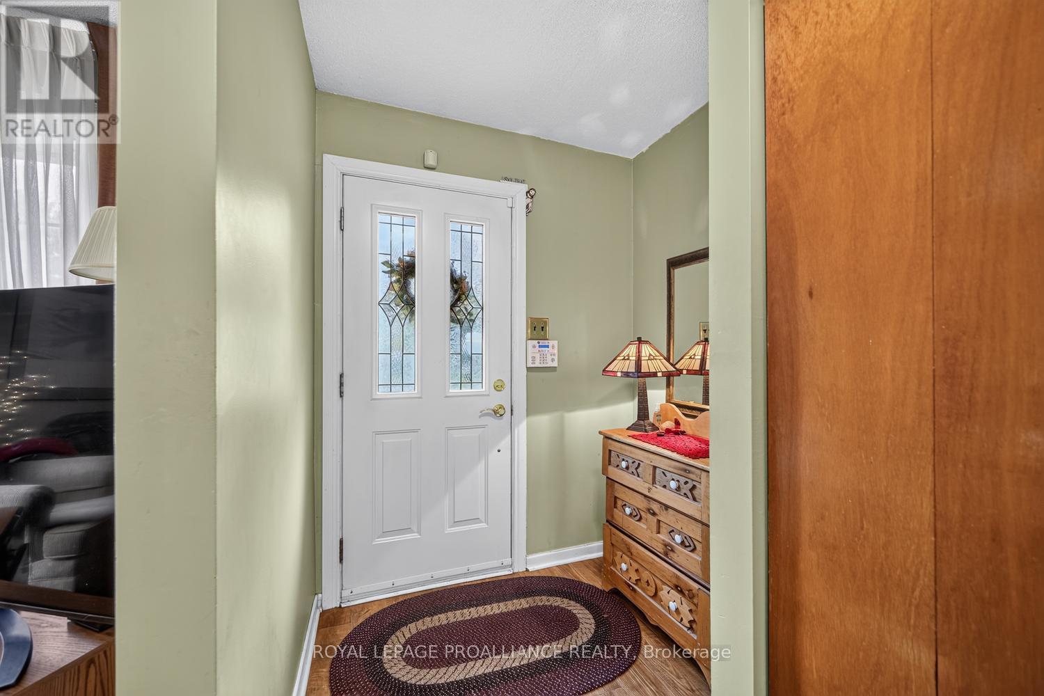 1319 Alwington Street, Brockville, Ontario  K6V 6A5 - Photo 3 - X14103096