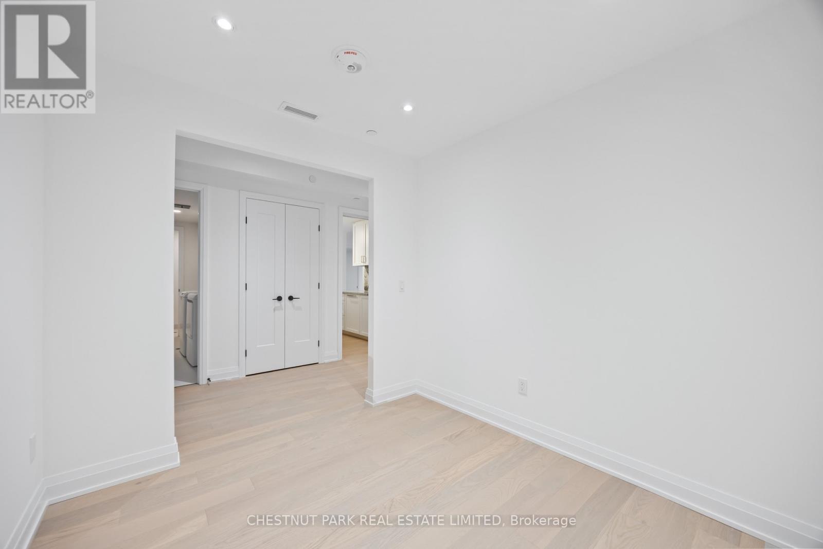 406 - 505 Glencairn Avenue, Toronto, Ontario M6B 0B2 - Photo 11 - C14094636