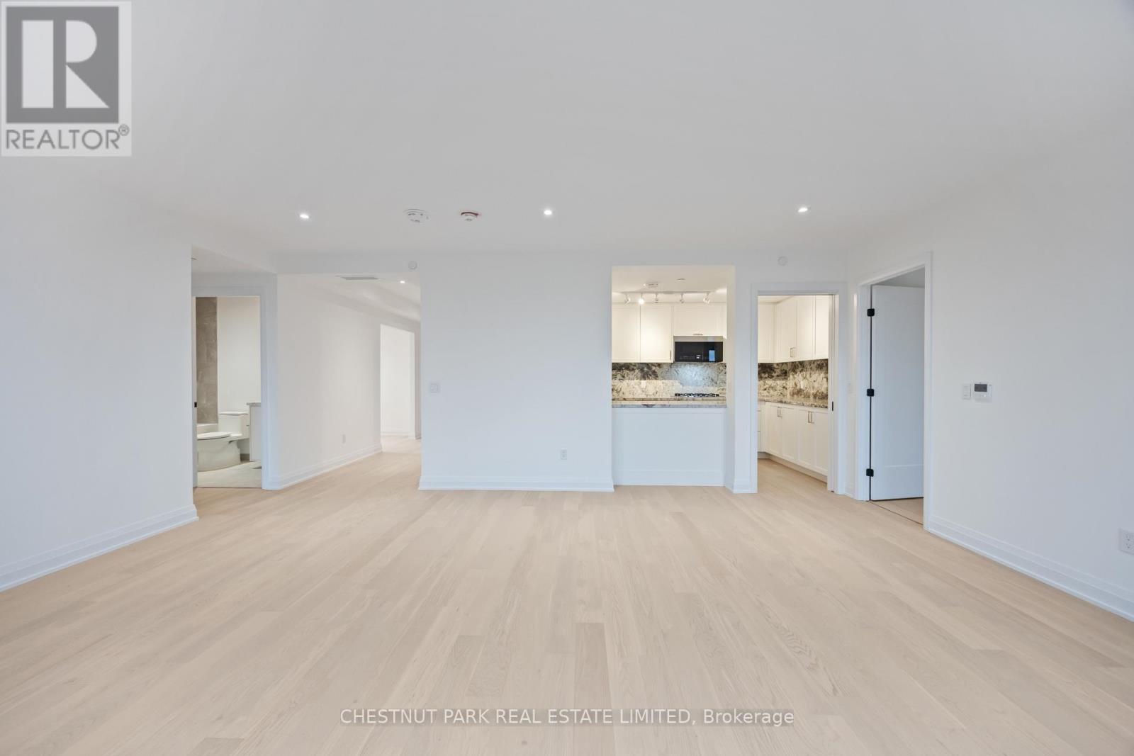 406 - 505 Glencairn Avenue, Toronto, Ontario M6B 0B2 - Photo 3 - C14094636