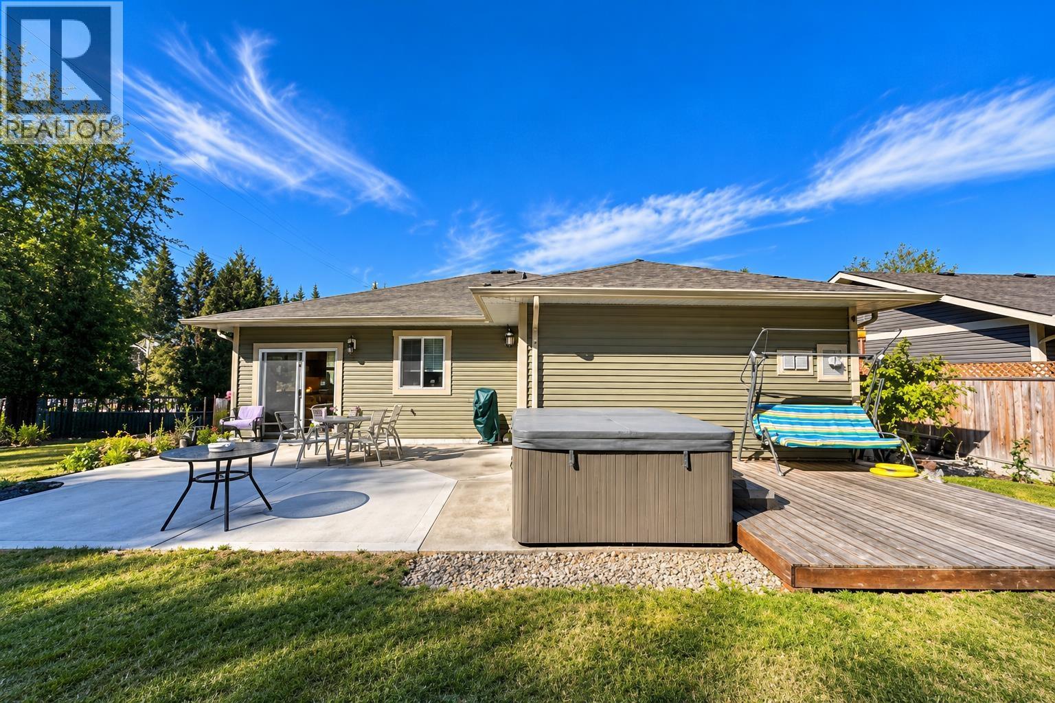 6202 Sitka Road, Sechelt, British Columbia  V0N 3A3 - Photo 16 - R3177408