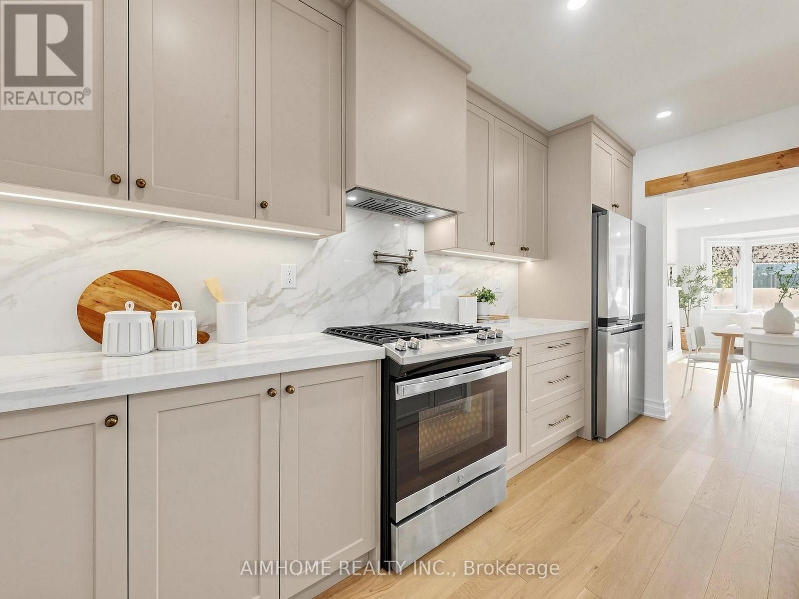 280 Fairlawn Avenue, Toronto, Ontario  M5M 1T1 - Photo 15 - C14103118