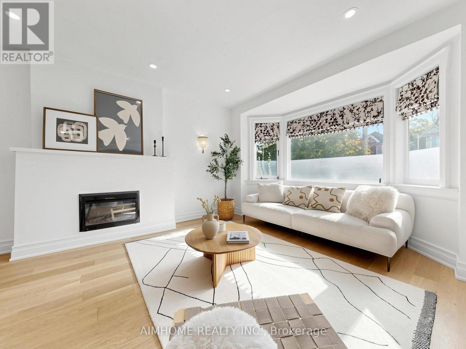 280 Fairlawn Avenue, Toronto, Ontario  M5M 1T1 - Photo 4 - C14103118