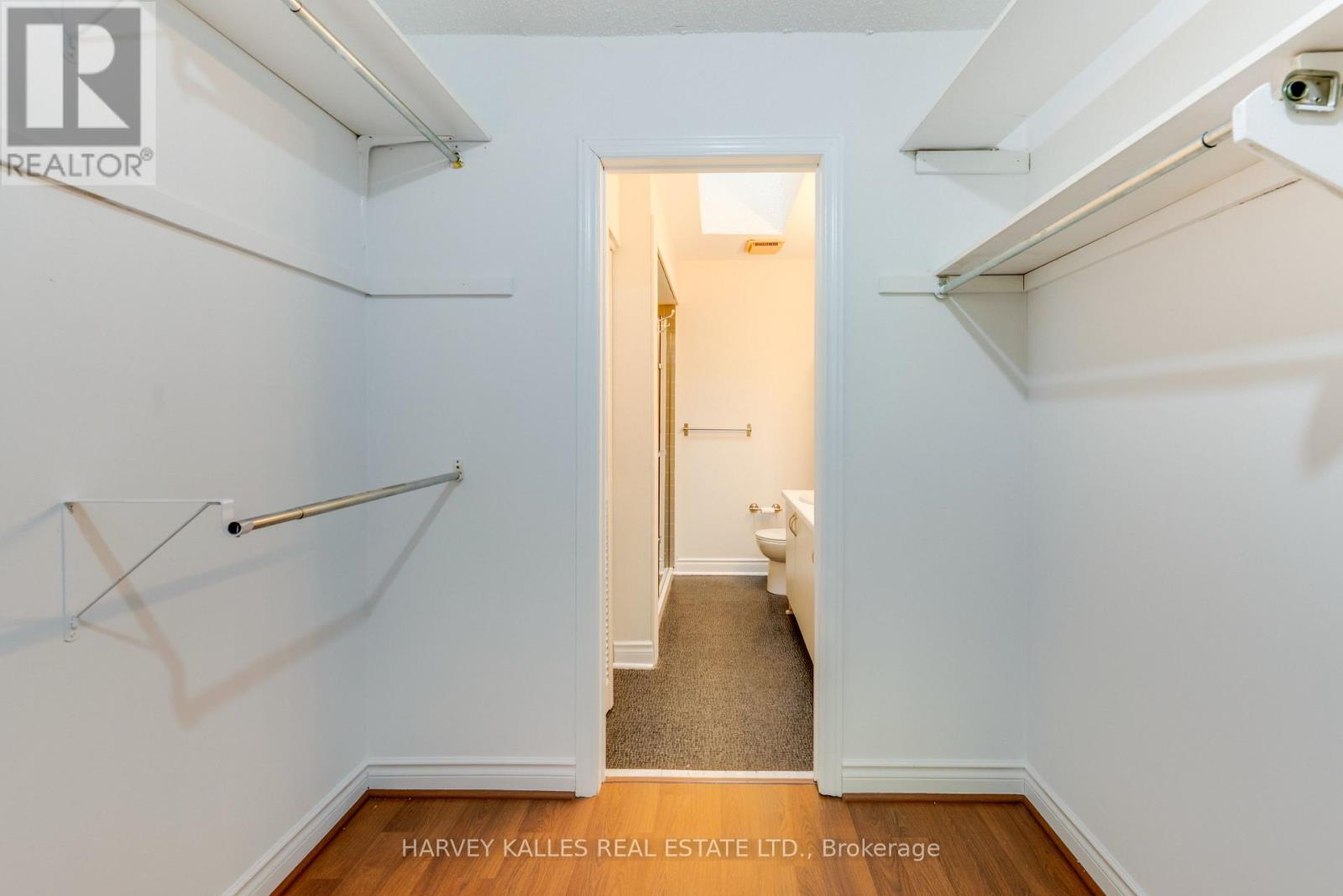 16 St. James Court, Toronto, Ontario  M4X 1X4 - Photo 17 - C14103140